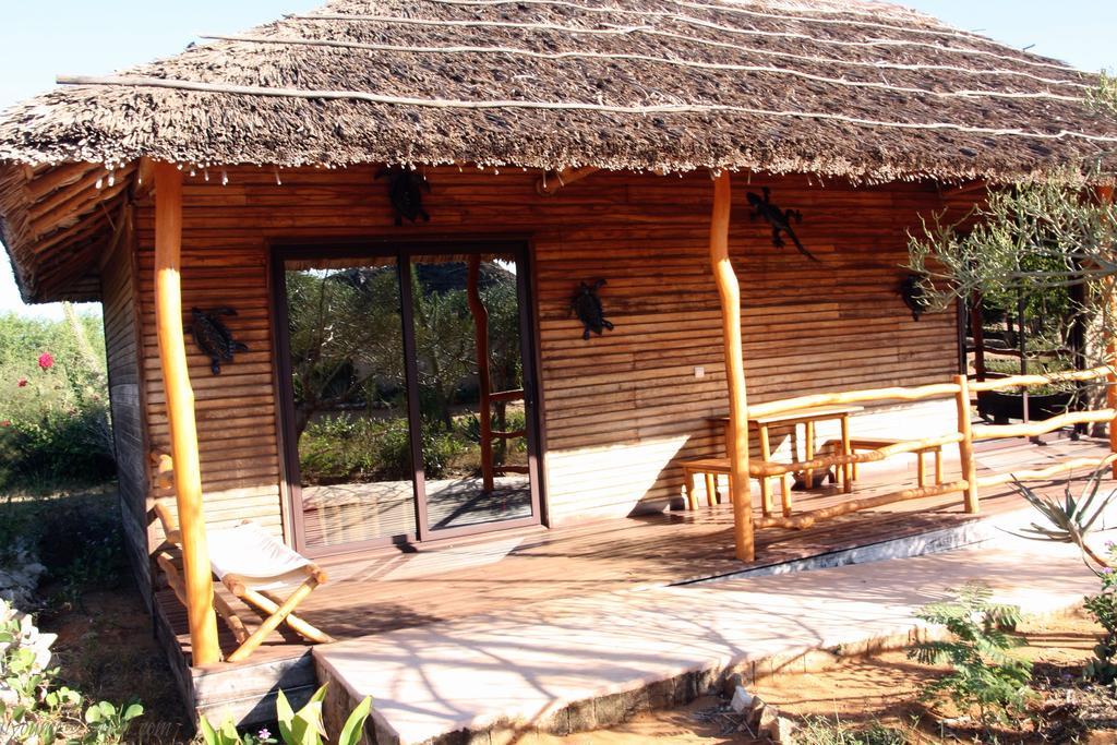 Hotel Solidaire Mangily Ифати Стая снимка